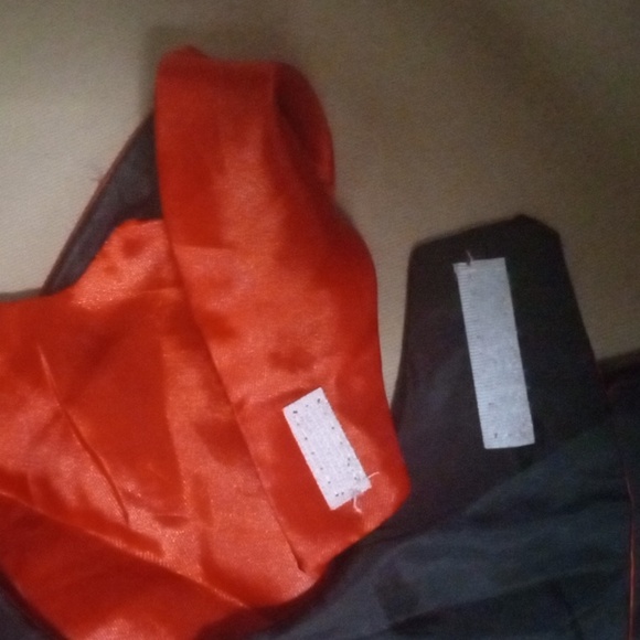 SPIDERMAN CAPE & HAT - Picture 6 of 6